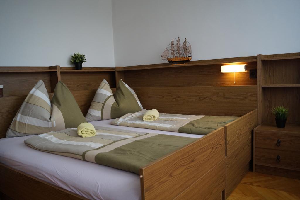 Sophie'S Guesthouse Siofok Exterior photo